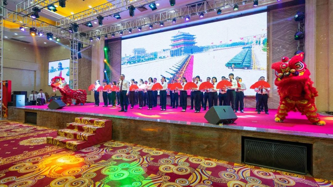 金虎迎新·領(lǐng)跑2022 | 集團(tuán)年度總結(jié)會暨新年晚會完美落幕！(圖14)