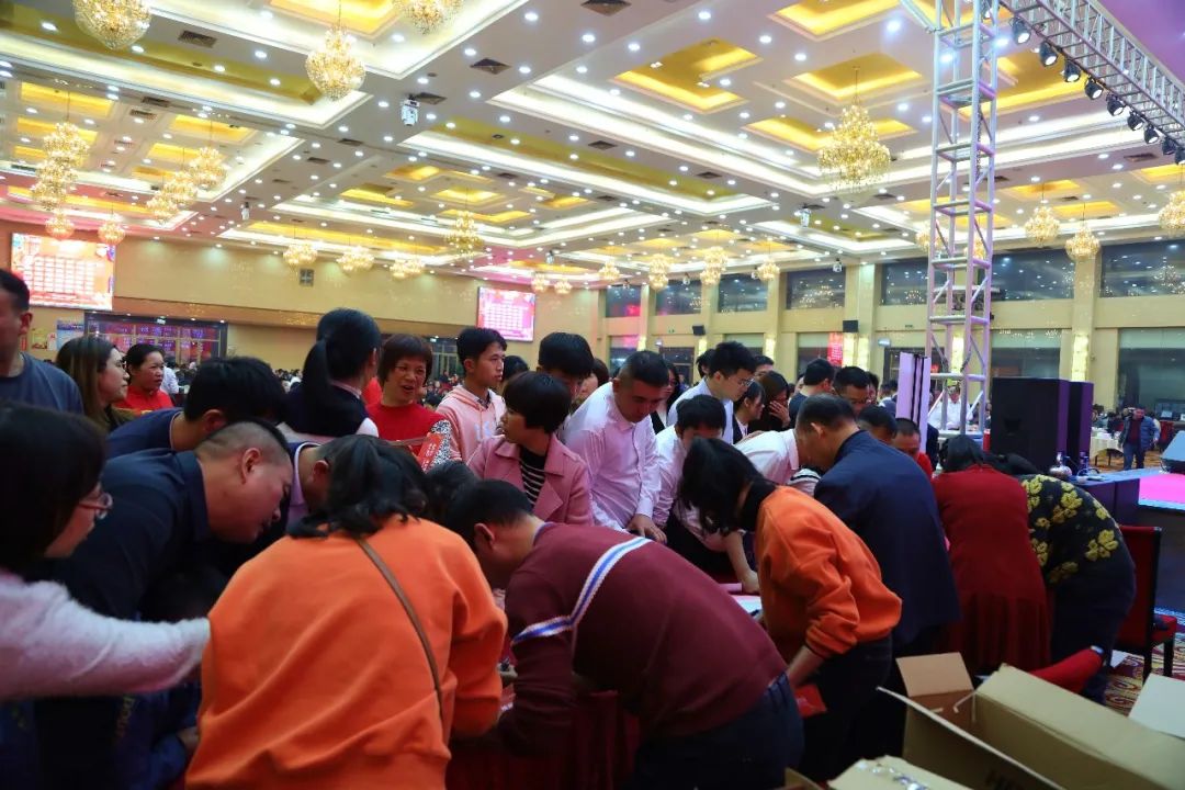 金虎迎新·領(lǐng)跑2022 | 集團(tuán)年度總結(jié)會暨新年晚會完美落幕！(圖23)