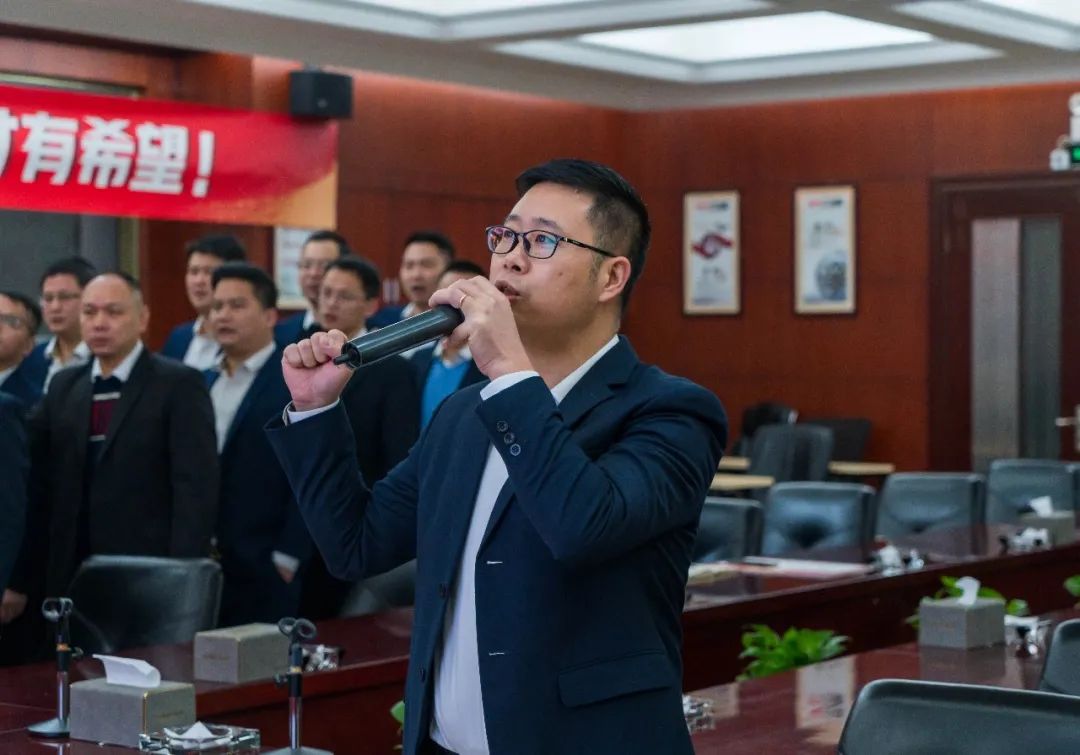 拼盡全力 完成業(yè)績丨強輝品牌2022年度銷售任務誓師大會隆重召開！(圖9)