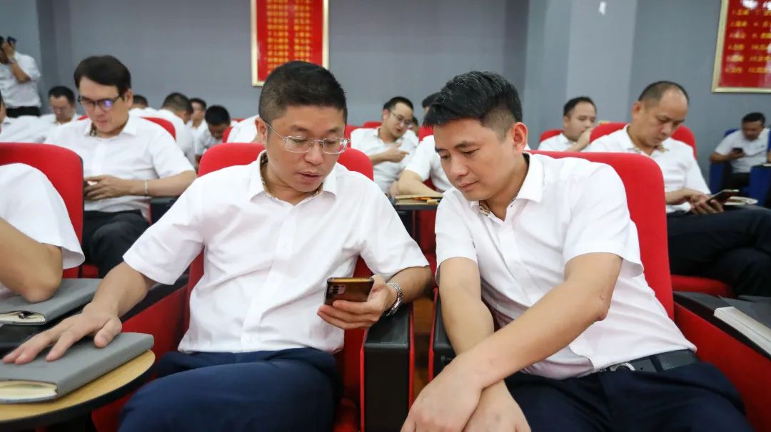 這一次，我們玩大的 | 強(qiáng)輝金九銀十無界增長(zhǎng)營(yíng)銷大會(huì)復(fù)盤會(huì)議順利舉辦(圖13)