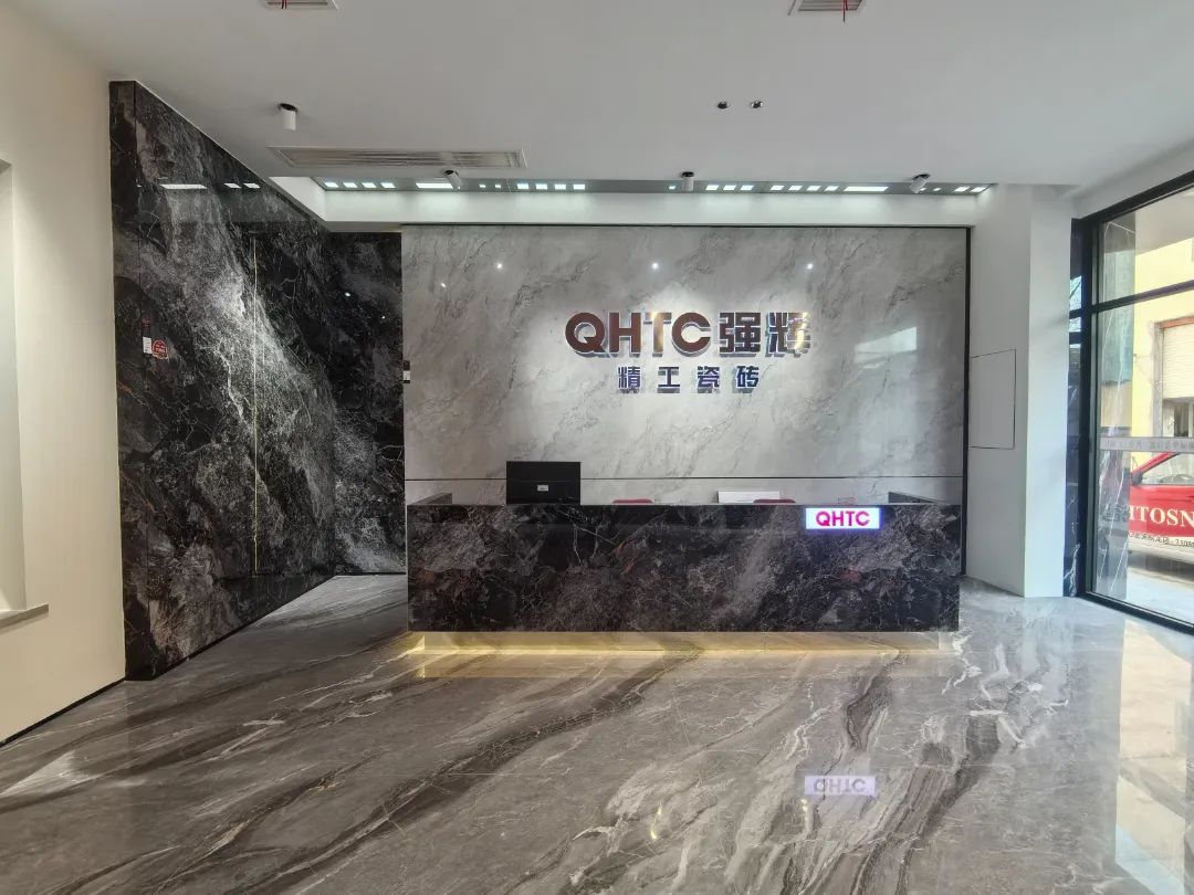 終端風(fēng)采 | 強(qiáng)輝聊城旗艦店，沉浸式體驗(yàn)現(xiàn)代高端設(shè)計(jì)美學(xué)(圖4)